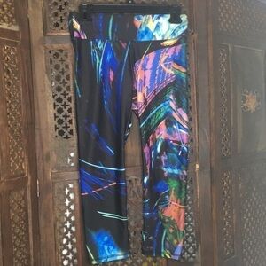 Fabletics capri length power hold legging